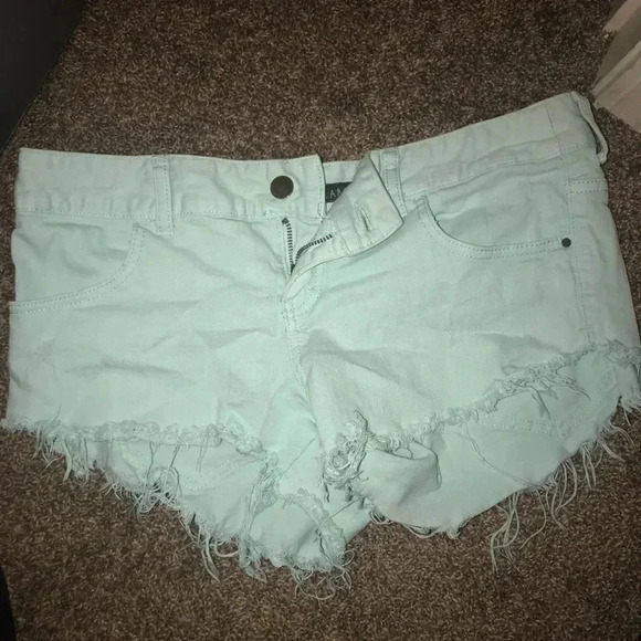 Highwasted teal shorts - Picture 1 of 3